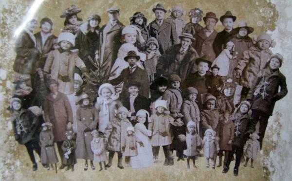 idea-ology, Tim Holtz Christmas Paper Dolls