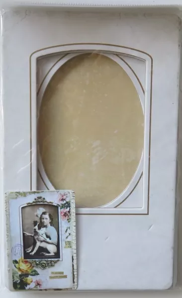 Collage Frames, Vintage styled Bookboard, Tim Holtz