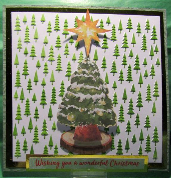 GALERIE, Grußkarte mit 3D Embossing Folder Christmas Trees